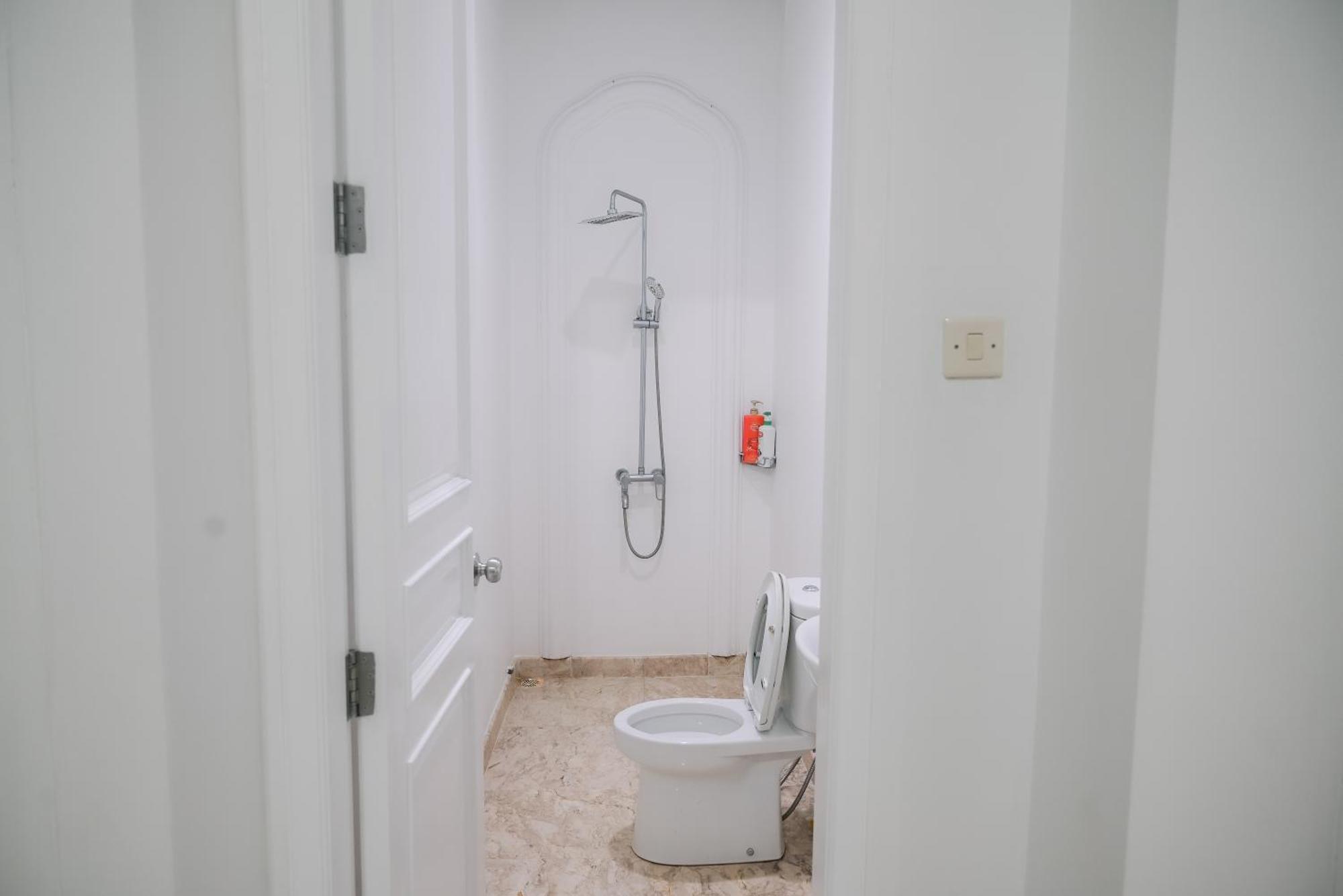 Kirana Guest House Богор Экстерьер фото